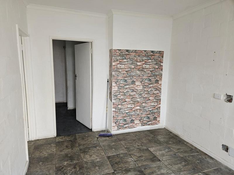 To Let commercial Property for Rent in Parow Western Cape